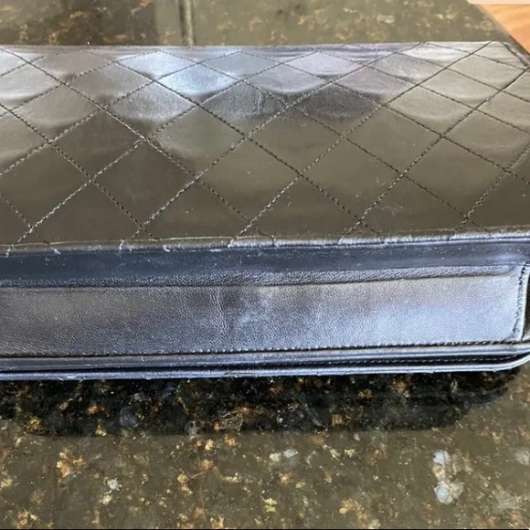 Chanel Vintage Full Flap Bag Quilted Lambskin Medium COA - Picture 5 of 12